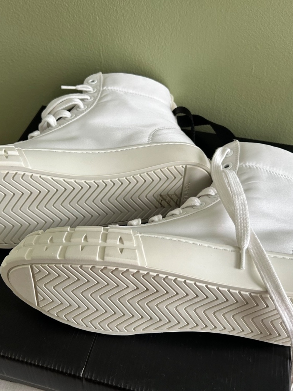 Prada high top sneakers - Picture 2 of 3
